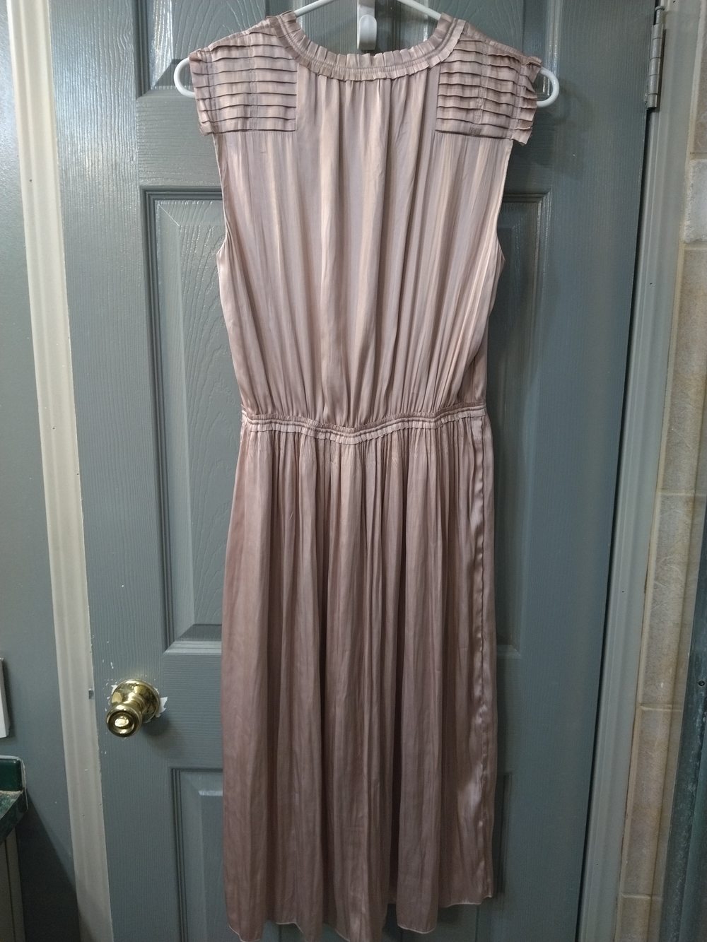 *NWOT* Women's H&M Blush Pink Pleated Dress - Picture 2 of 8